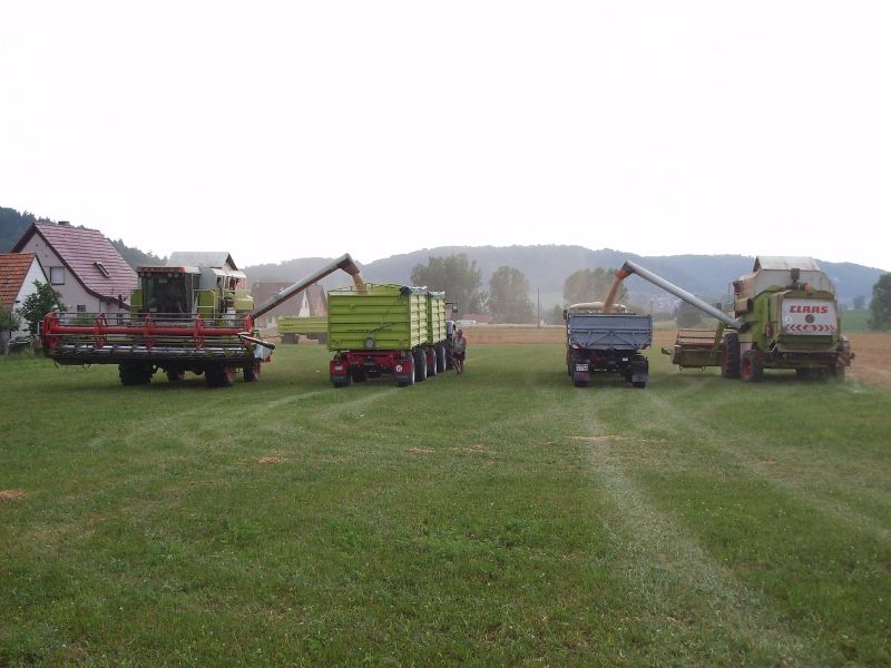 Claas Mega 218 09.jpg